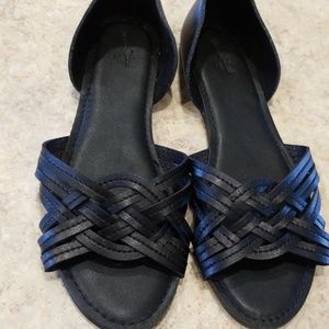 Universal Thread shoes